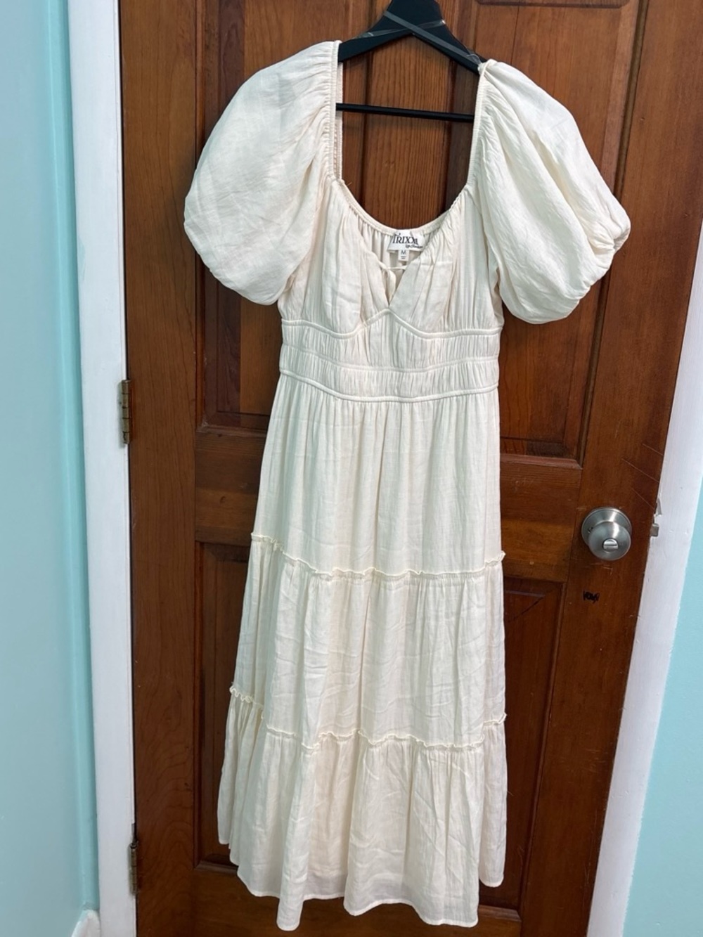 Trixxi Cream Puff-Sleeve Tiered Maxi Dress